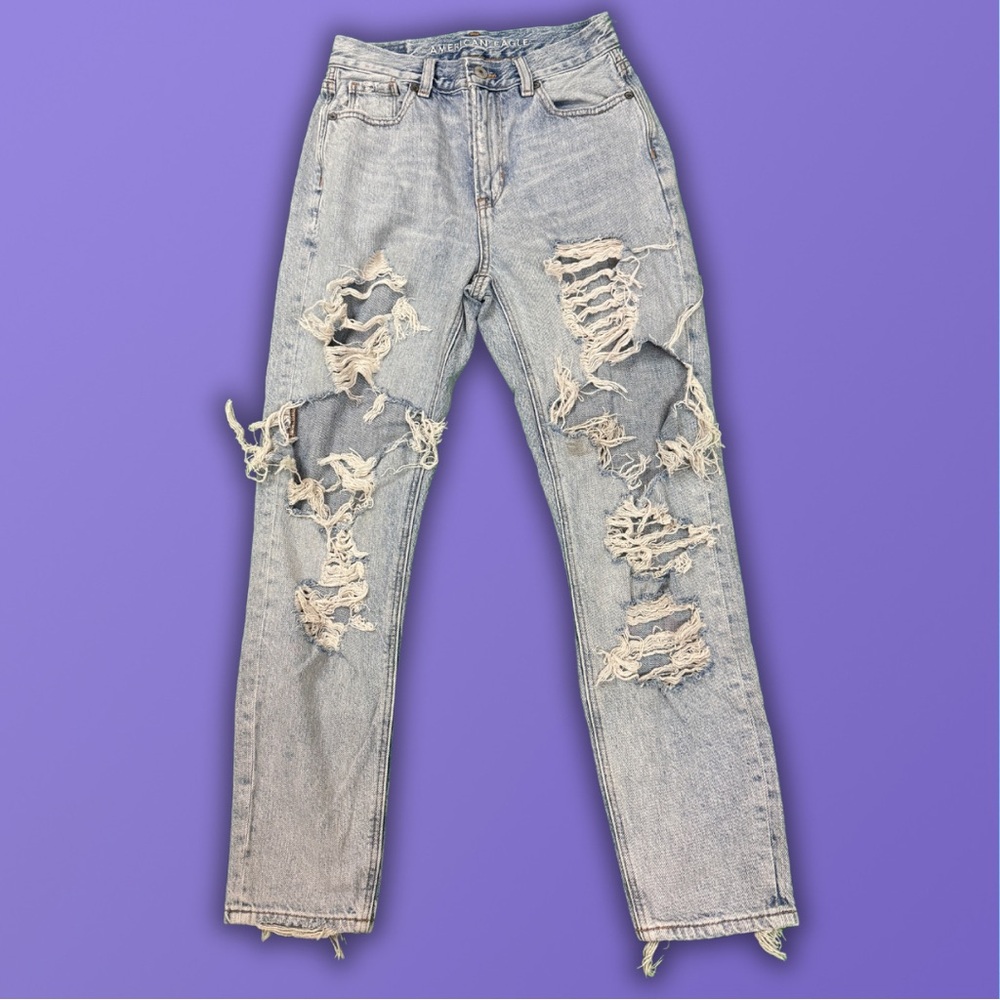American Eagle 0R light Wash Mom Jean